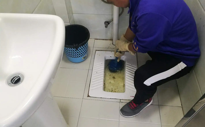木兰疏通蹲坑