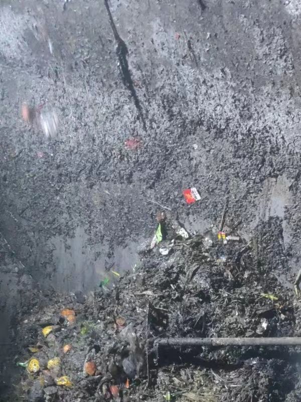 木兰污水池清理